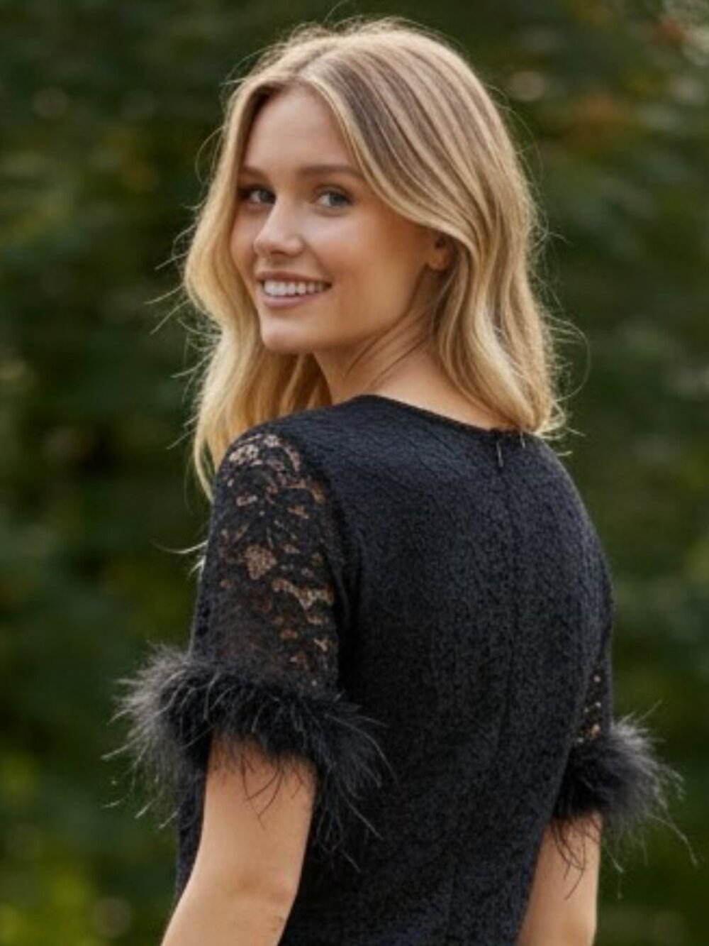 NWT WAYF Alina Ostrich Feather Floral Lace short sleeves Minidress Black size L